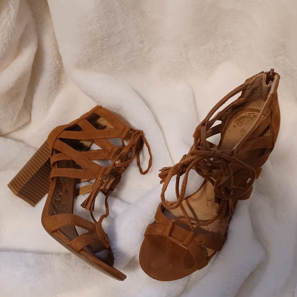 Heeled sandals